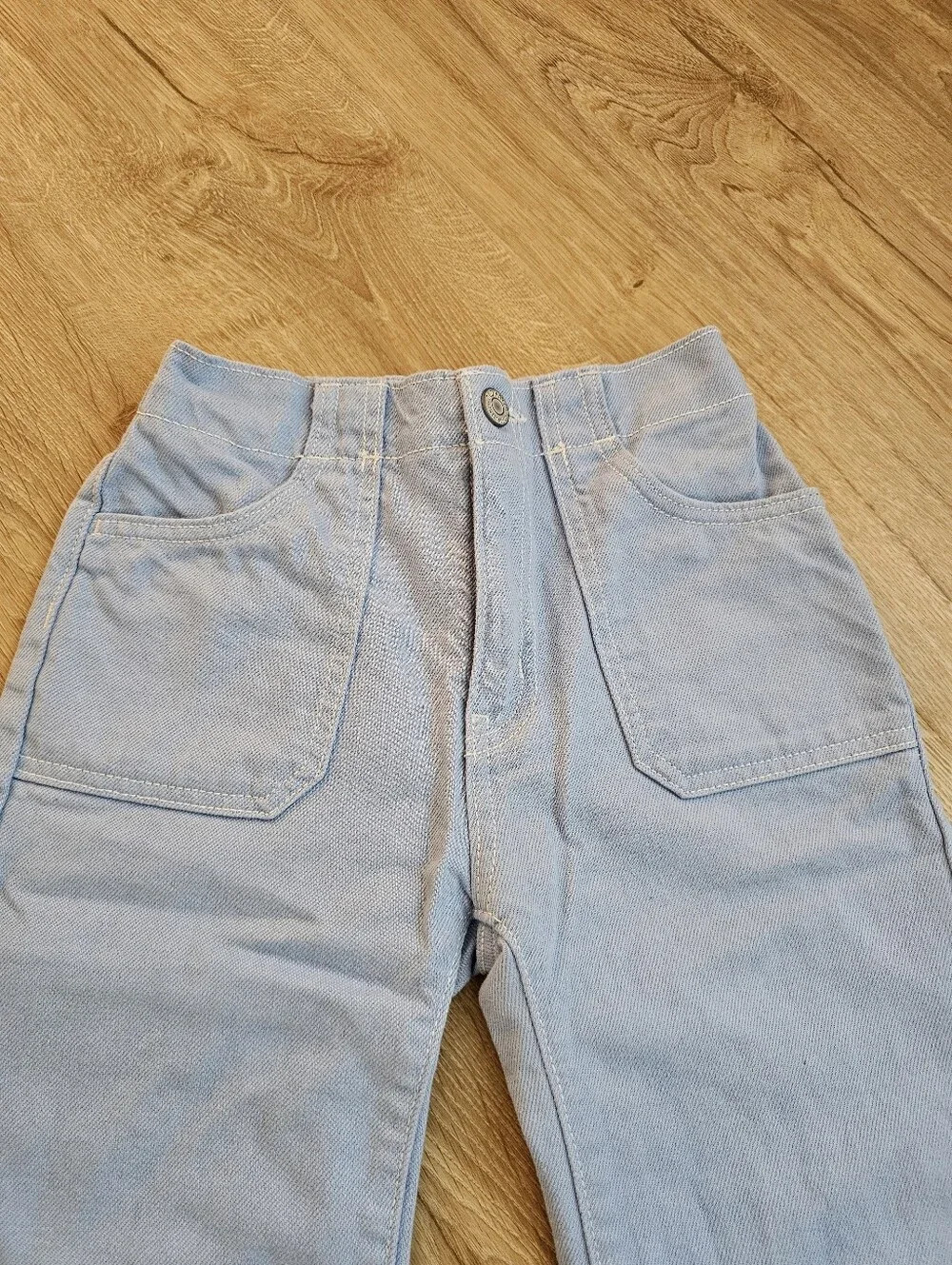 Old Navy Light Blue Wide-Leg Jeans with Patch Pockets Size M(8) Girl